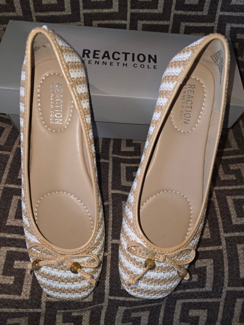 Kenneth Cole Reaction Elstree Ballet Flats 8.5 New